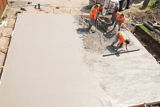  Nellieburg, MS Concrete contractor Pros